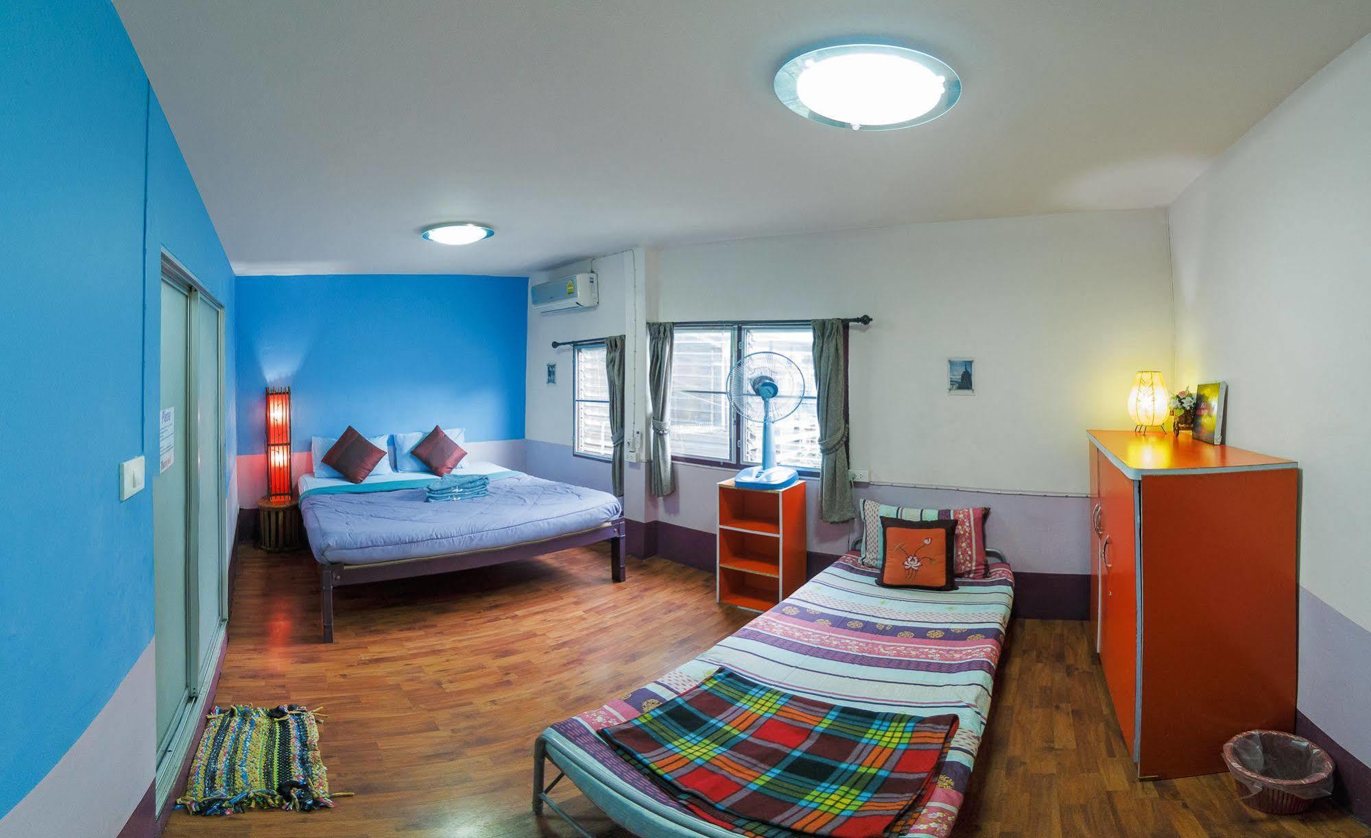 Kikie'S House Hostel Chiang Mai Luaran gambar